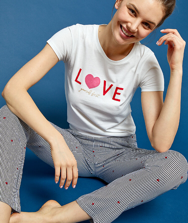 Camiseta 'love' crudo.