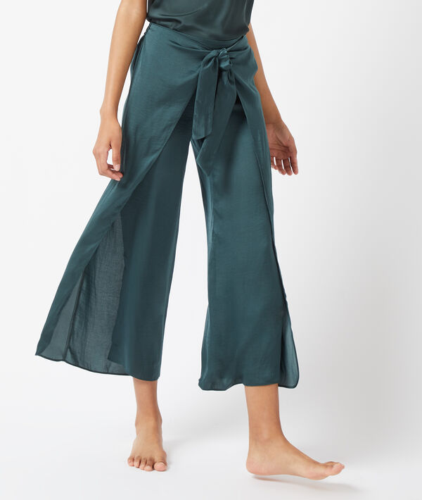 Pantalón holgado con aberturas laterales Pantalón holgado con aberturas laterales;${refinementColor}
