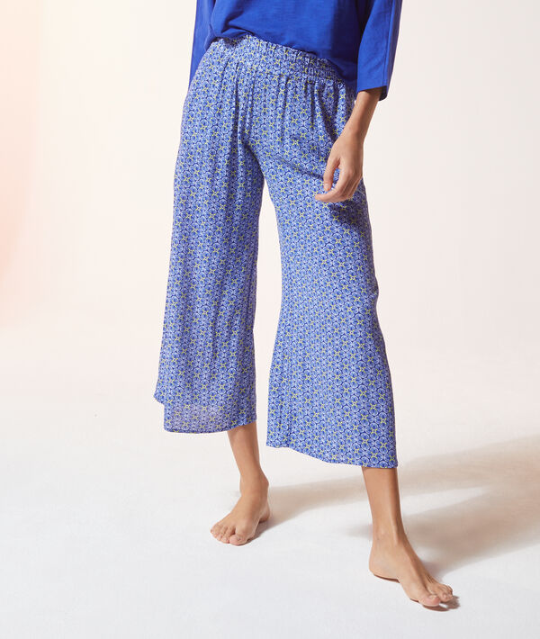 Pantalón 3/4 estampado Pantalón 3/4 estampado;${refinementColor}