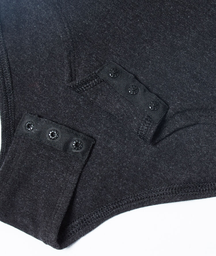 Body de manga larga y escote en v c.gris oscuro.