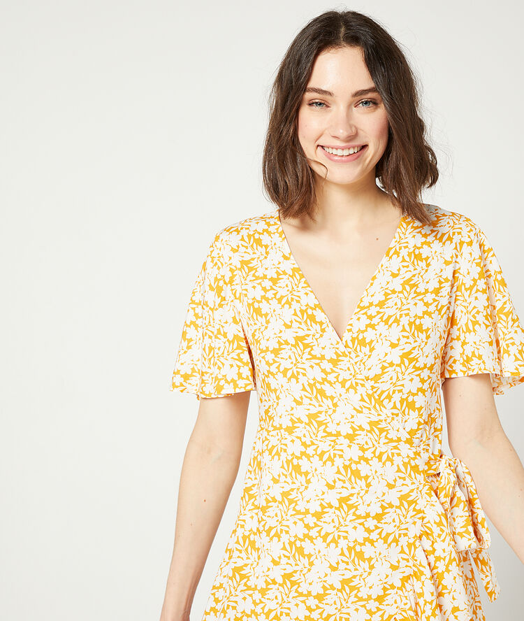 Camisón escote cruzado, estampado floral c.ocre.