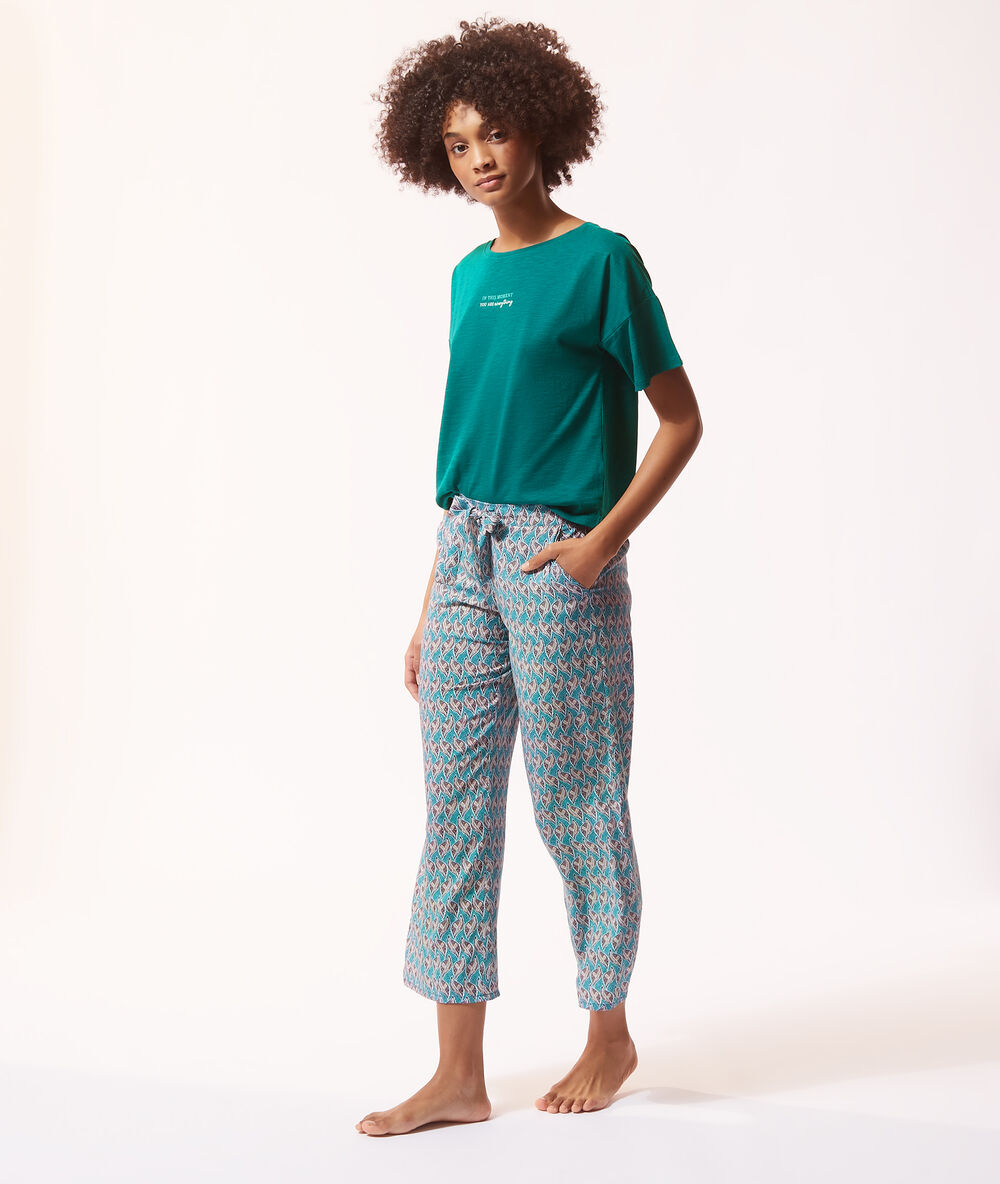 Pantalón 7/8 ancho verde.