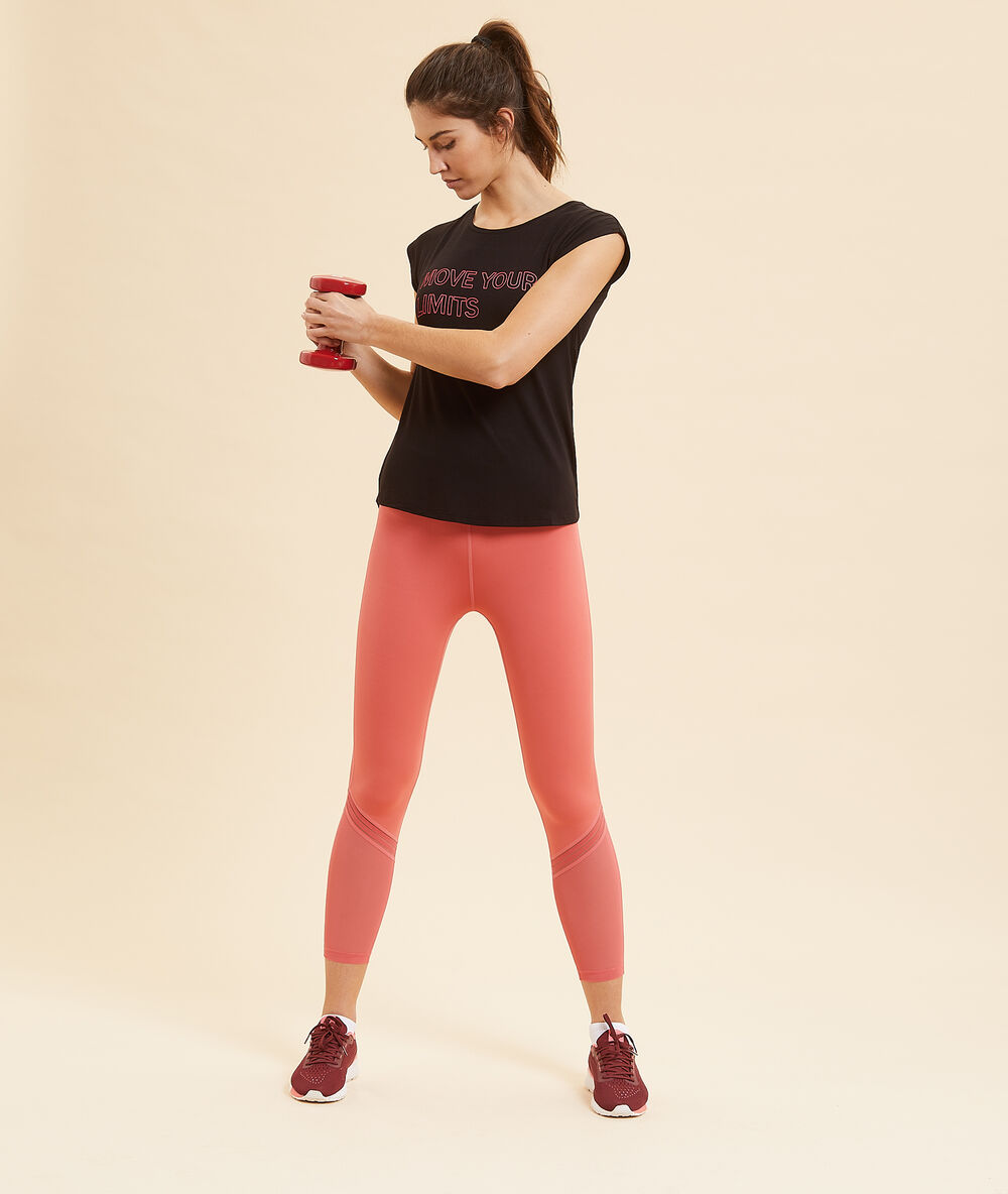 Camiseta manga corta 'move your limits' negro.