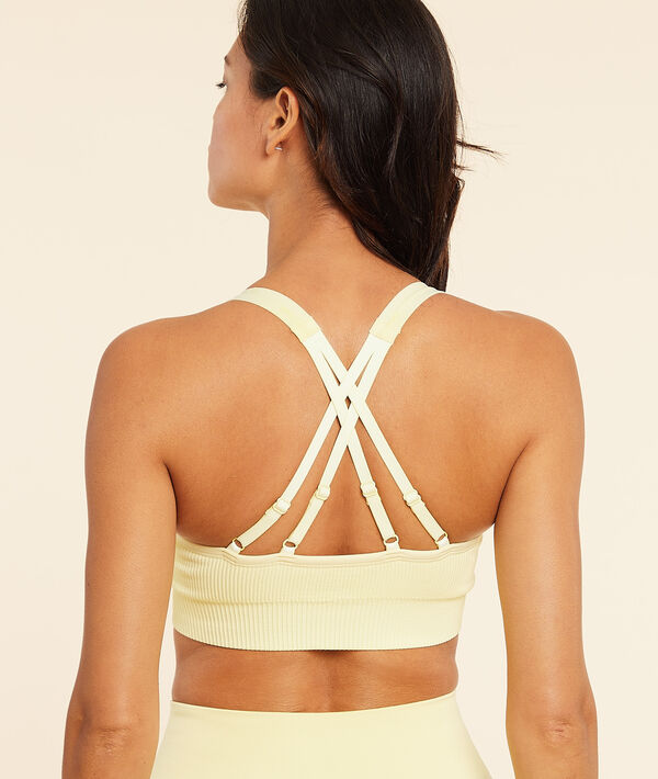 Top de yoga, sujeción media Top de yoga, sujeción media;${refinementColor}