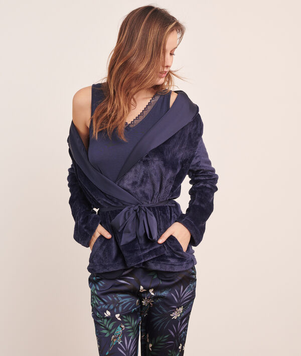 Pijama 3 piezas estampado hojas Pijama 3 piezas estampado hojas;${refinementColor}