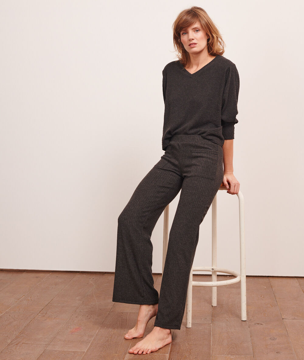 Pantalón canalé antracita.