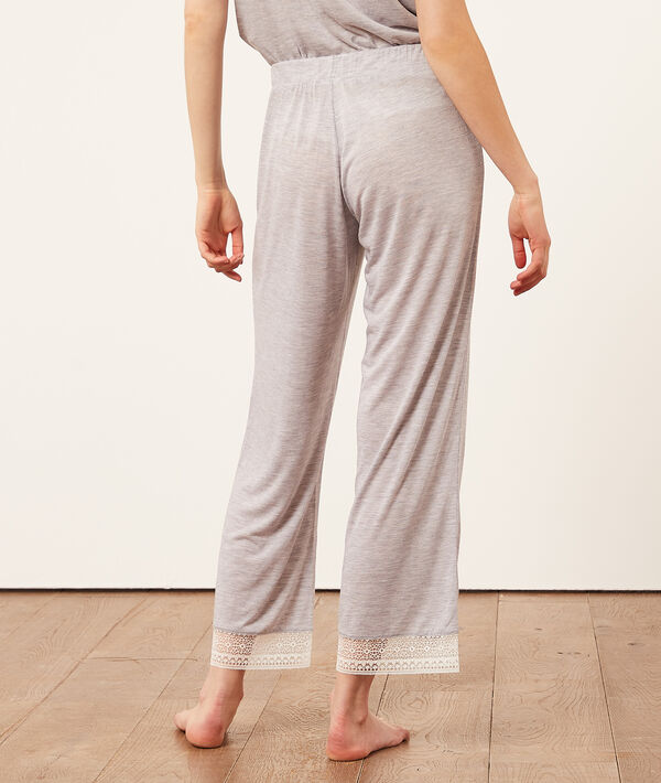 Pantalón 7/8 motivos de encaje Pantalón 7/8 motivos de encaje;${refinementColor}