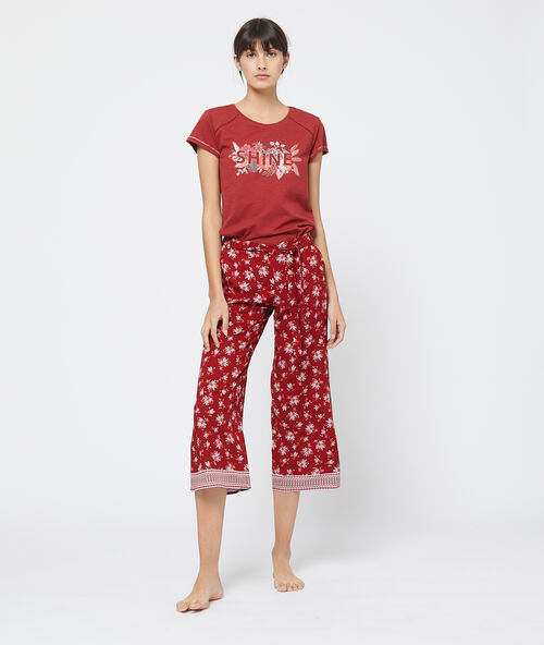 Pantalón capri estampado bajo holgado burdeos.