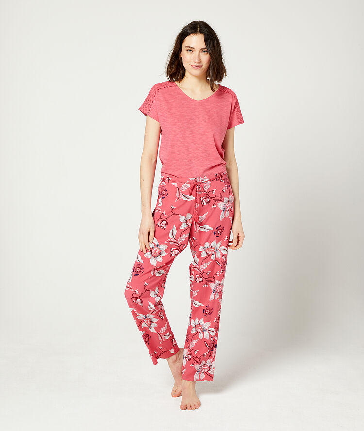 Camiseta motivos de encaje coral.