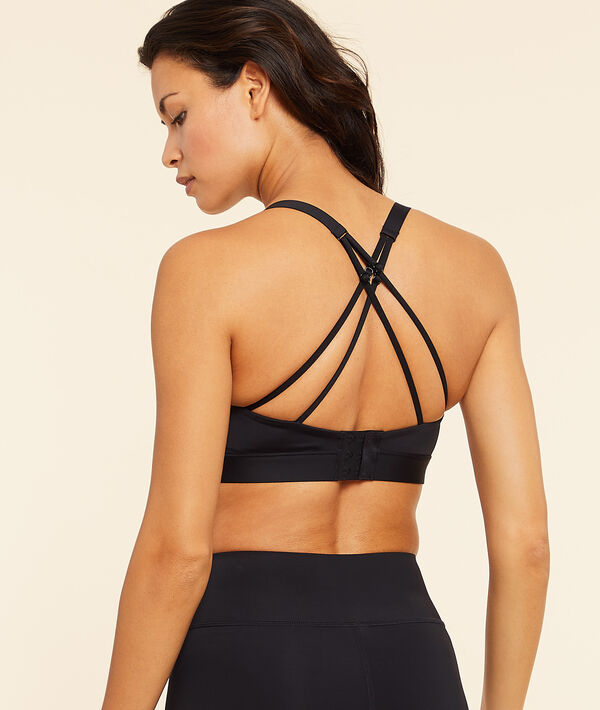 Top deportivo. Sujeción fuerte Top deportivo. Sujeción fuerte;${refinementColor}