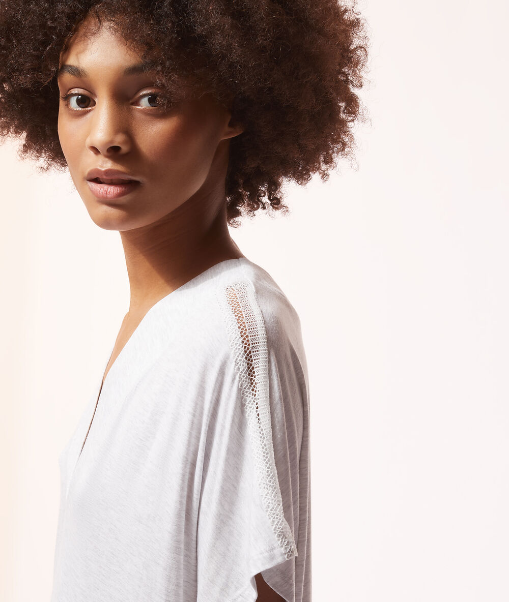 Camisón con motivos de encaje c.gris.