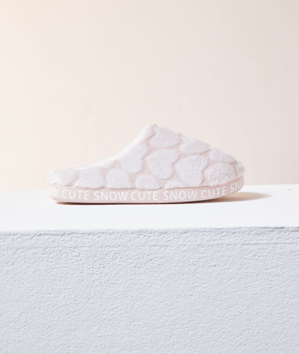 Zapatillas corazones 'snow cute' rosa.