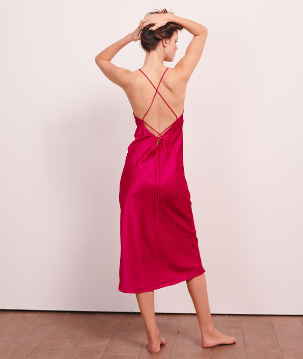 Nuisette longue satinée Nuisette longue satinée;${refinementColor}