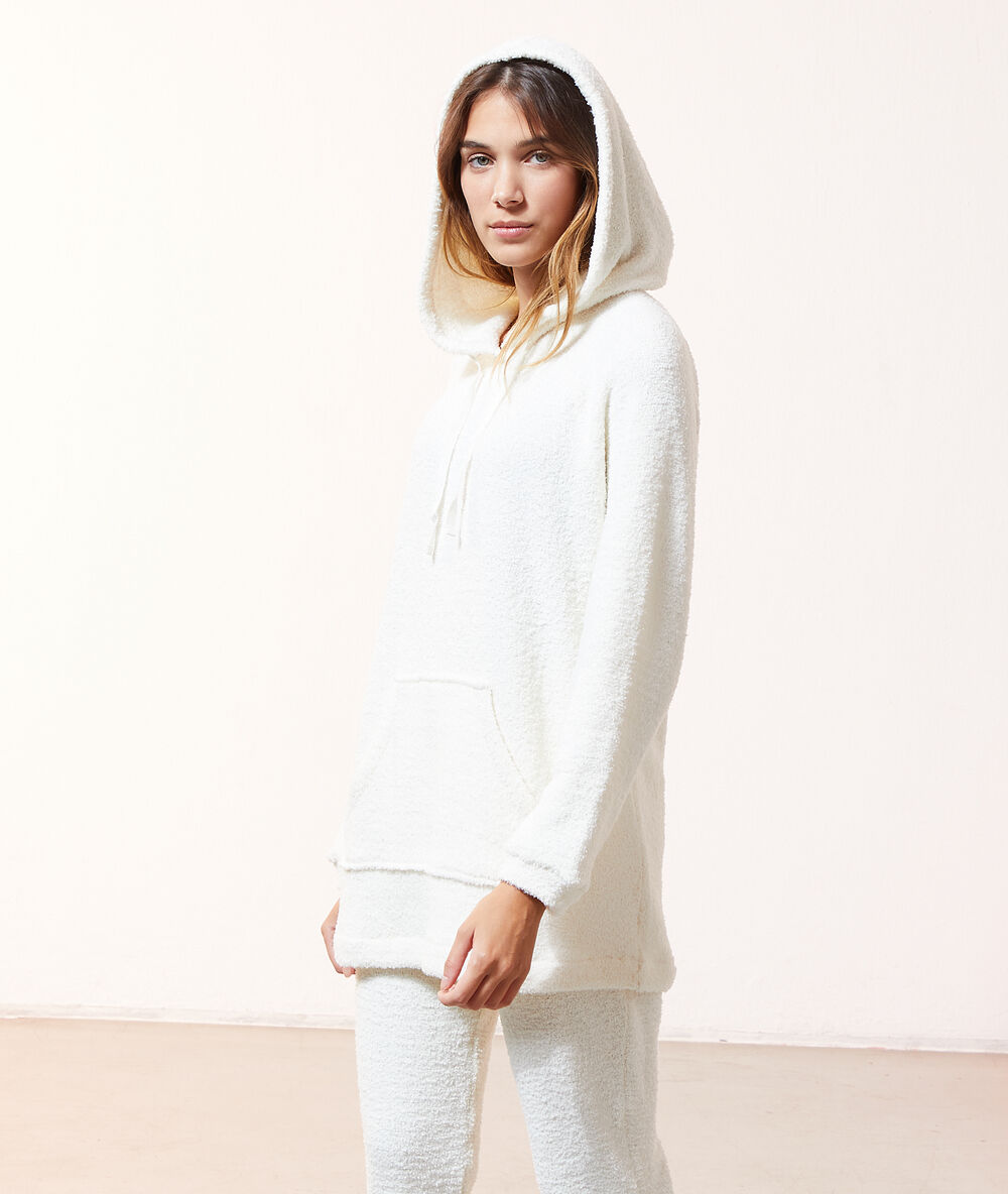 Sudadera larga con capucha crudo.