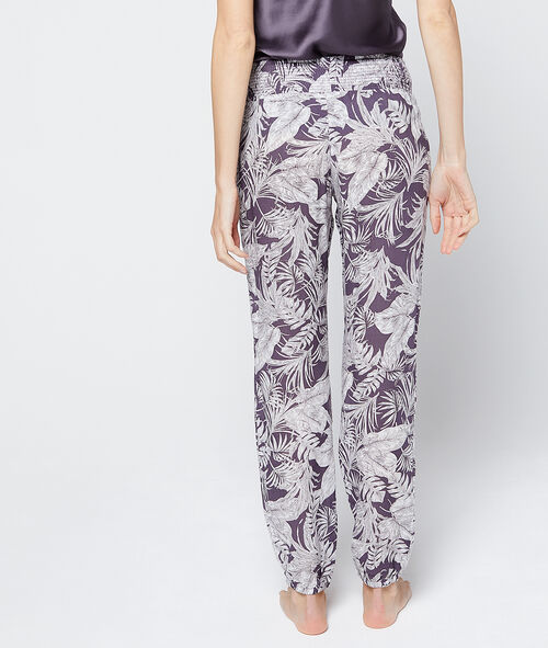 Pantalón de satén estampado hojas Pantalón de satén estampado hojas