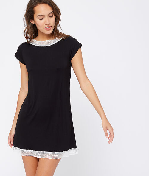 Camisón con motivos de encaje Camisón con motivos de encaje
