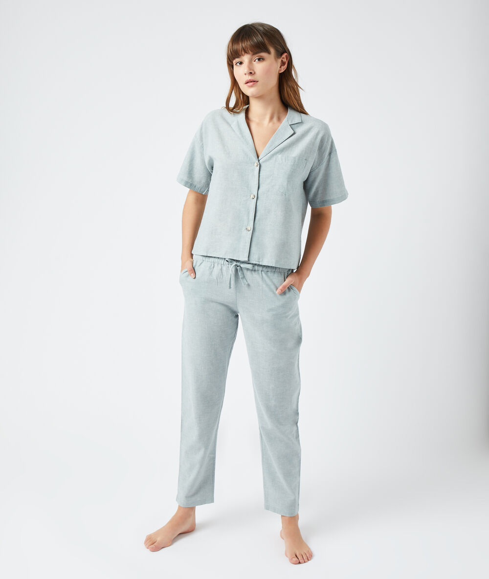 Camisa pijama celadón.