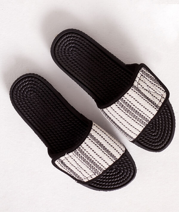 Chanclas cierre velcro Chanclas cierre velcro;${refinementColor}