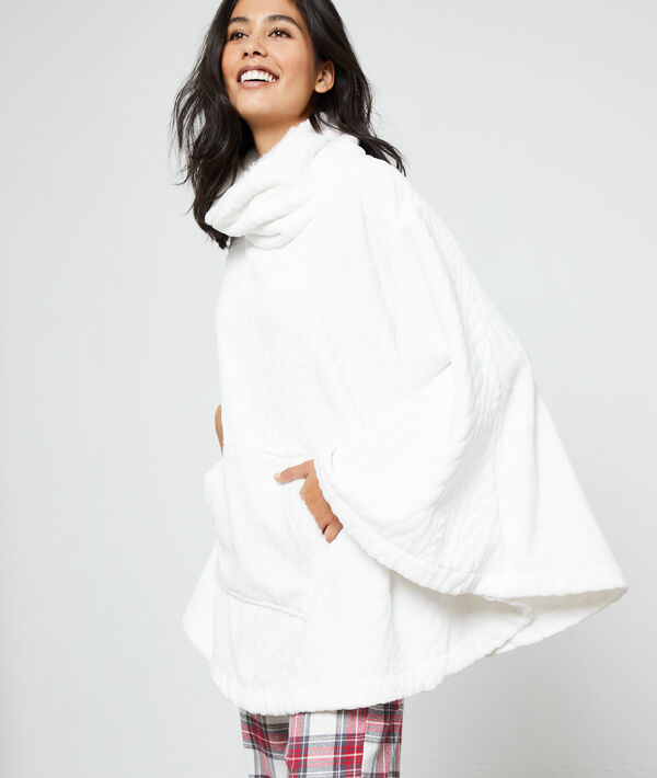 Poncho tejido doble Poncho tejido doble