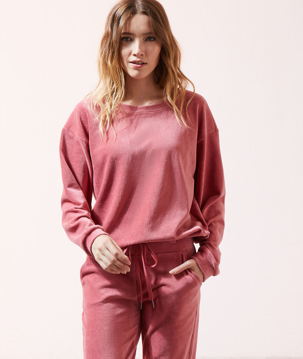 Sudadera manga larga rosa.