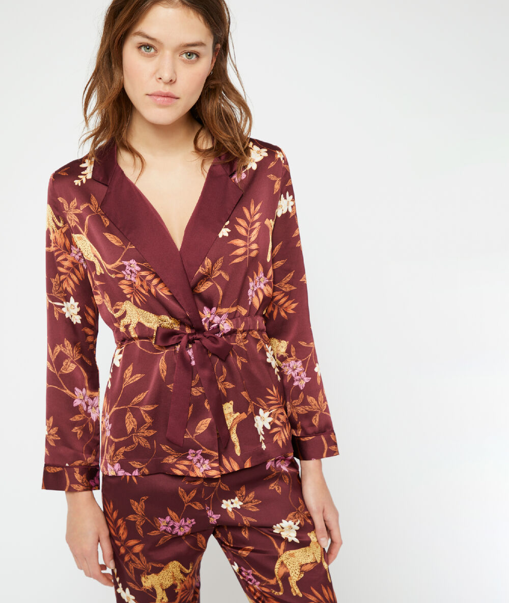 Camisa pijama estampado leopardo granate.