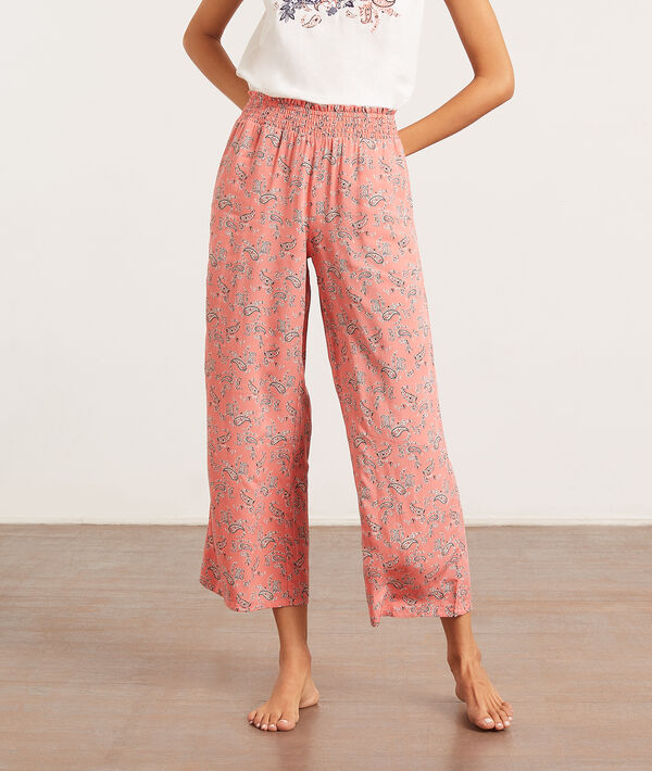 Pantalón 7/8 estampado bandana Pantalón 7/8 estampado bandana;${refinementColor}