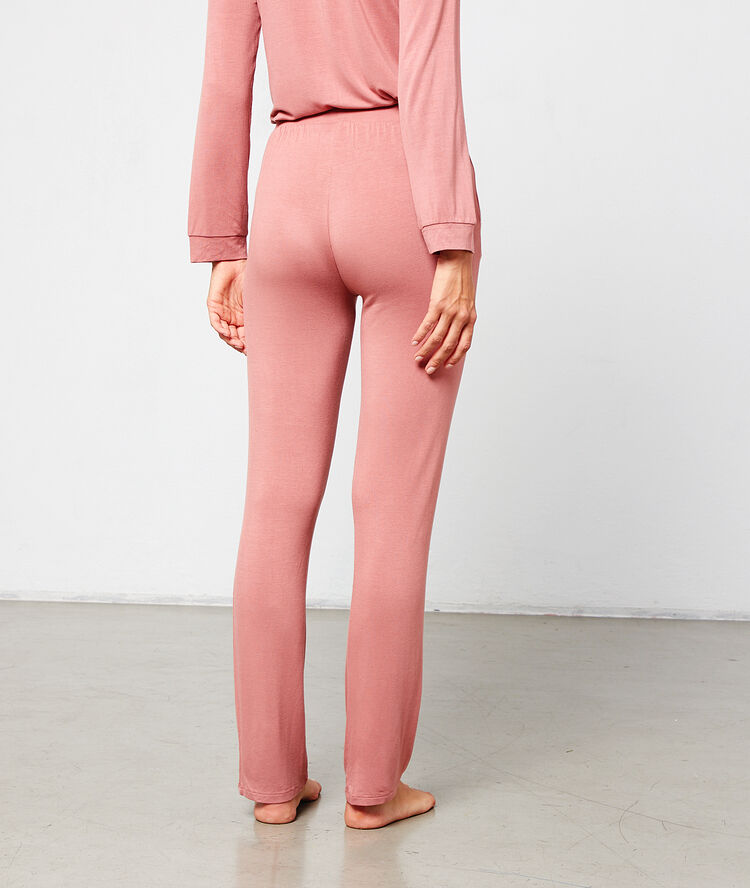 Pantalón pijama rosa.