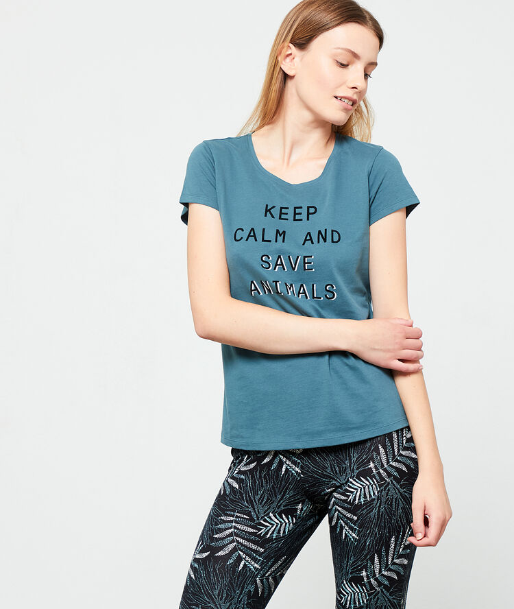 Camiseta manga corta de algodón azul.