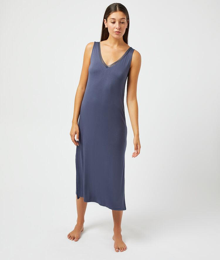 Camisón largo azul.