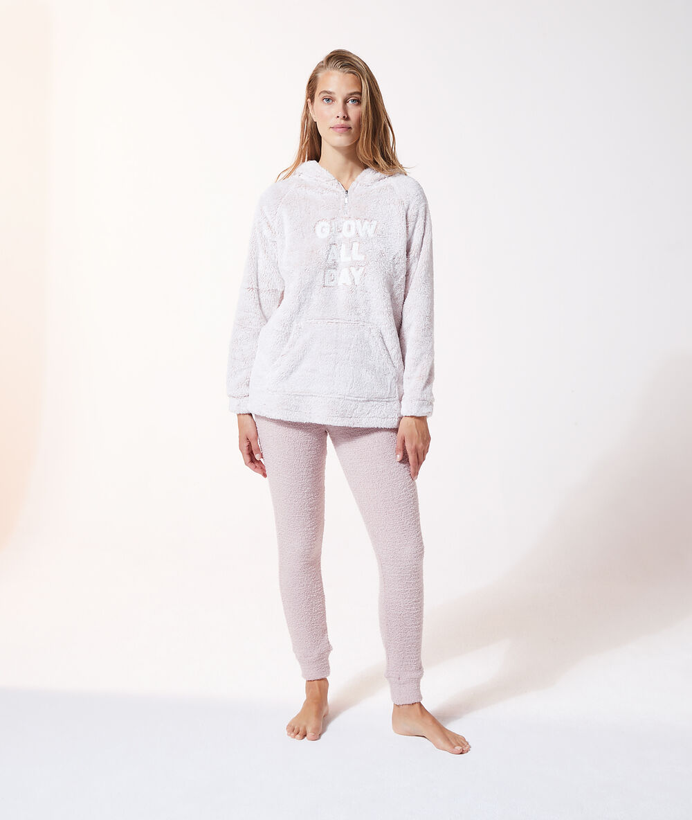 Pantalón homewear rosa.