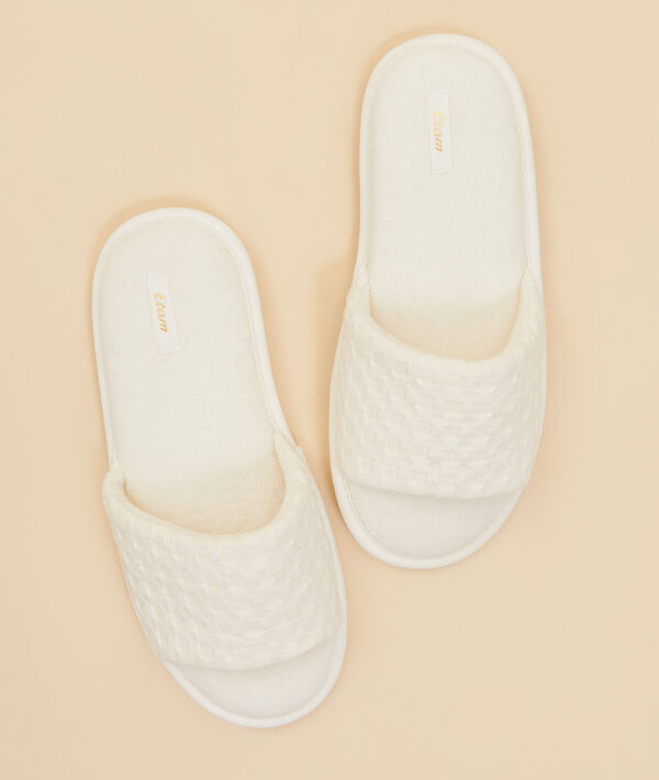 Zapatillas tipo chancla Zapatillas tipo chancla;${refinementColor}