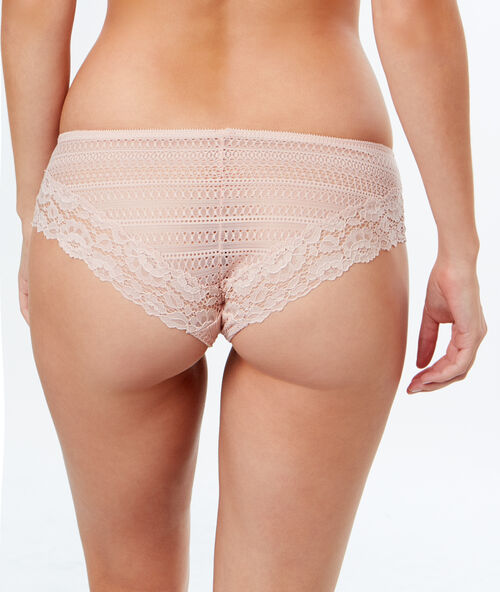 Culote de encaje rosa pálido.