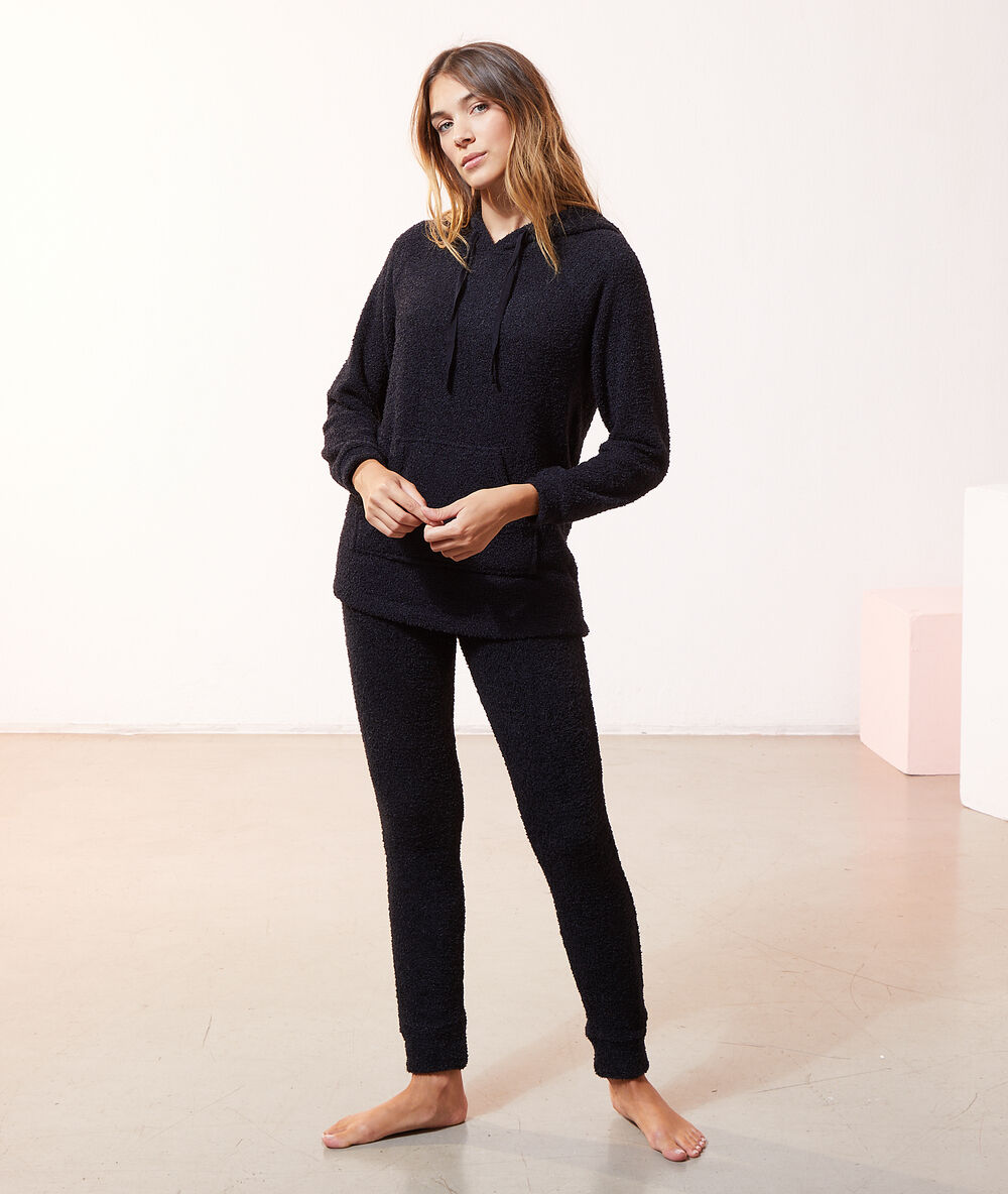 Pantalón homewear negro.