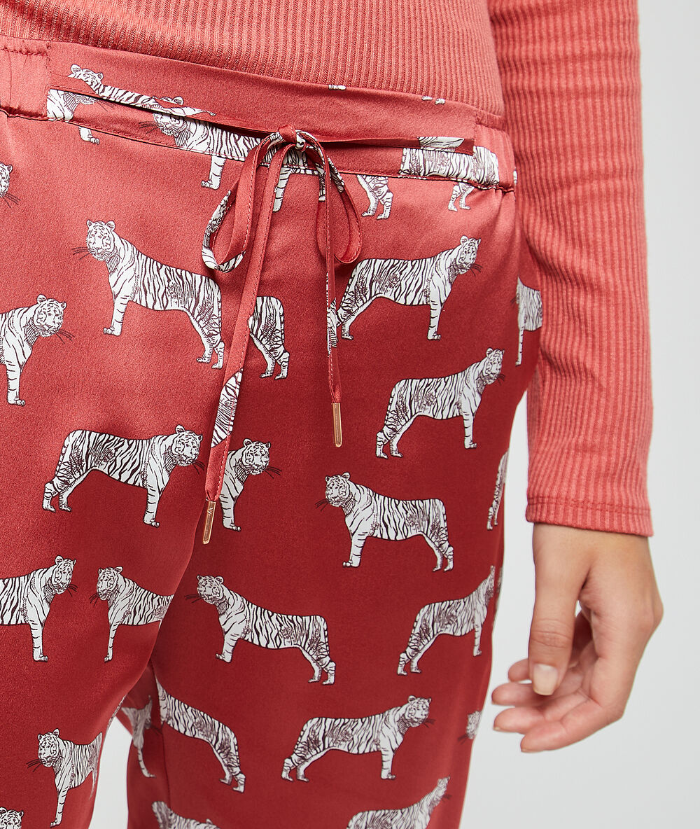 Pantalón estampado tigres rosa.