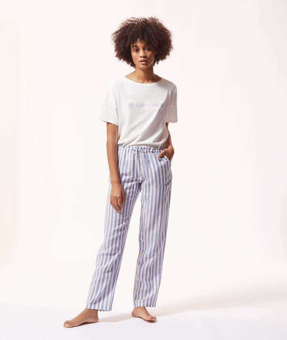 Pantalón pijama estampado de rayas azul.