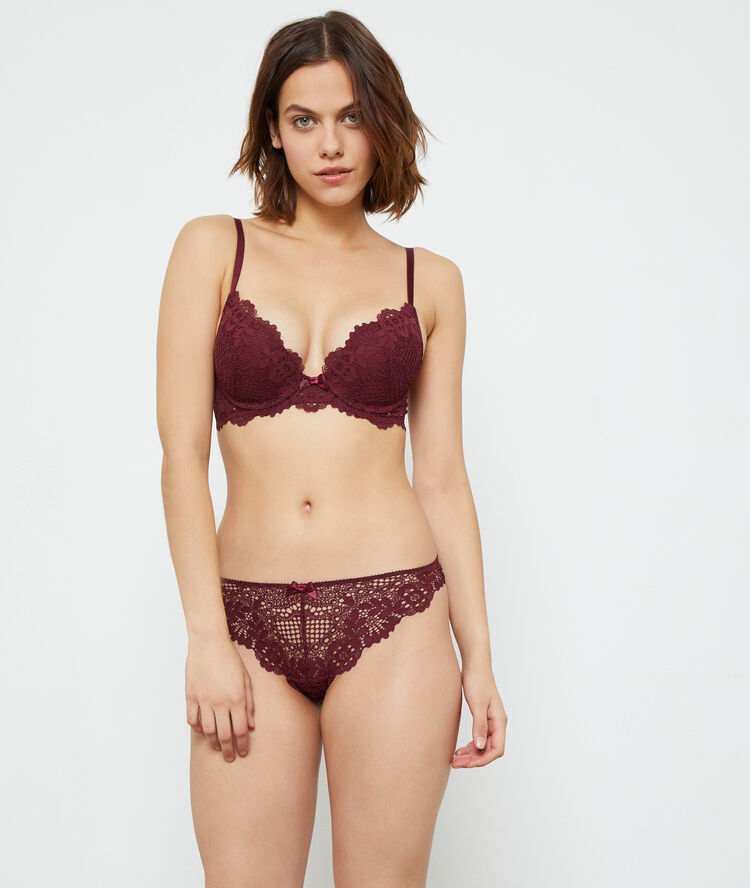 Tanga de encaje floral ciruela.