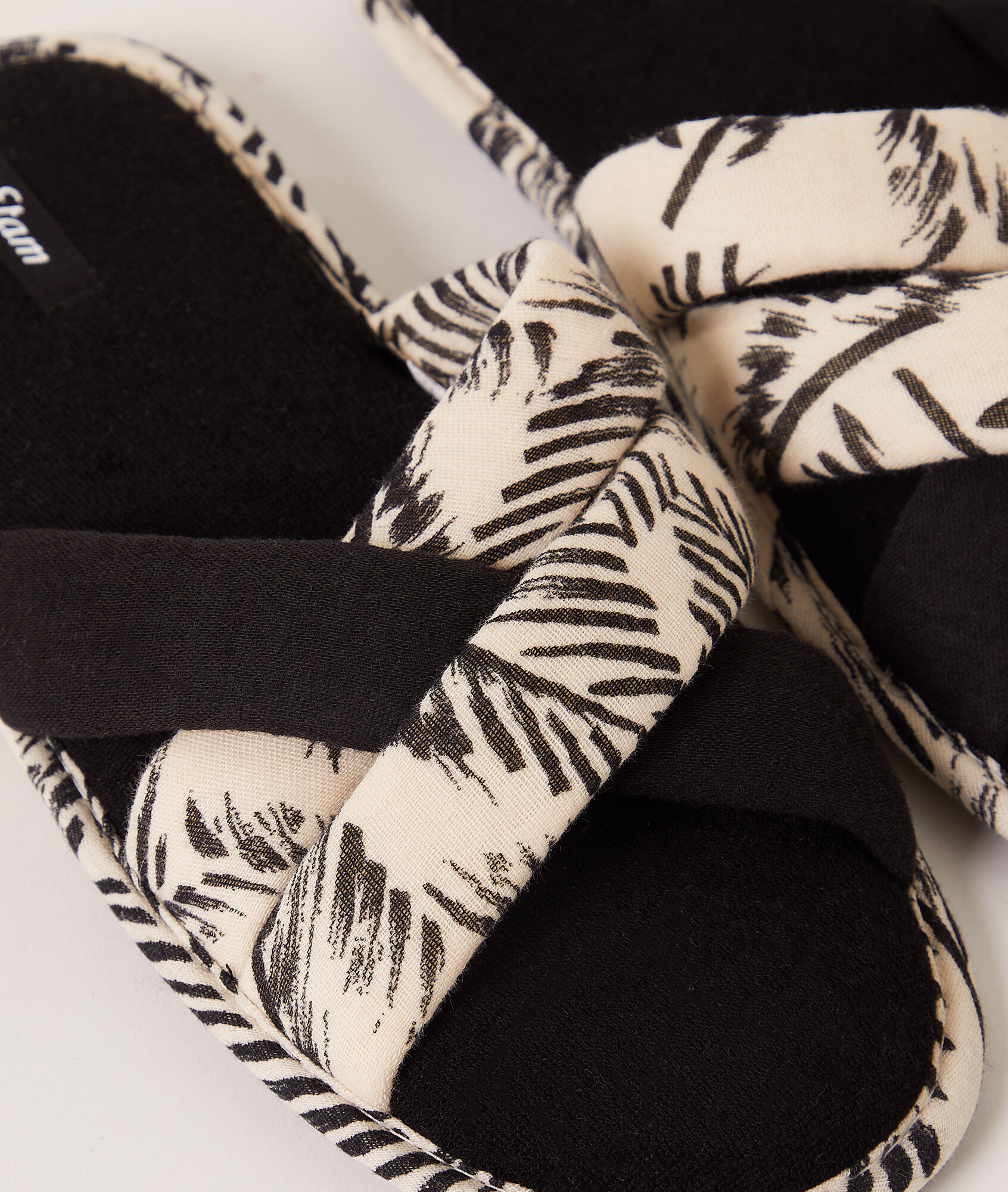 Zapatillas tipo chancla, tiras cruzadas - SAMBRE - IMP FD NOIR - ETAM
