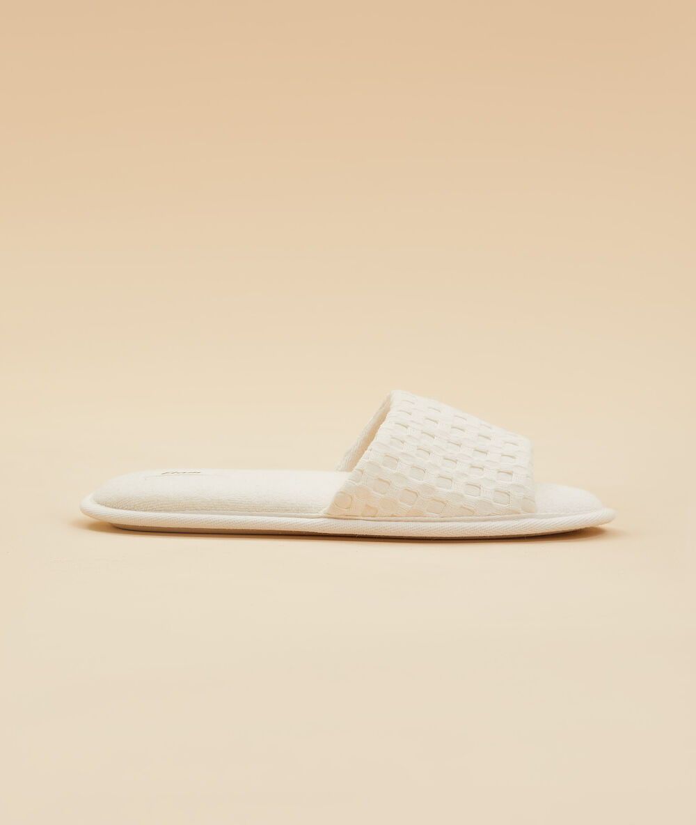 Zapatillas tipo chancla c.beige.