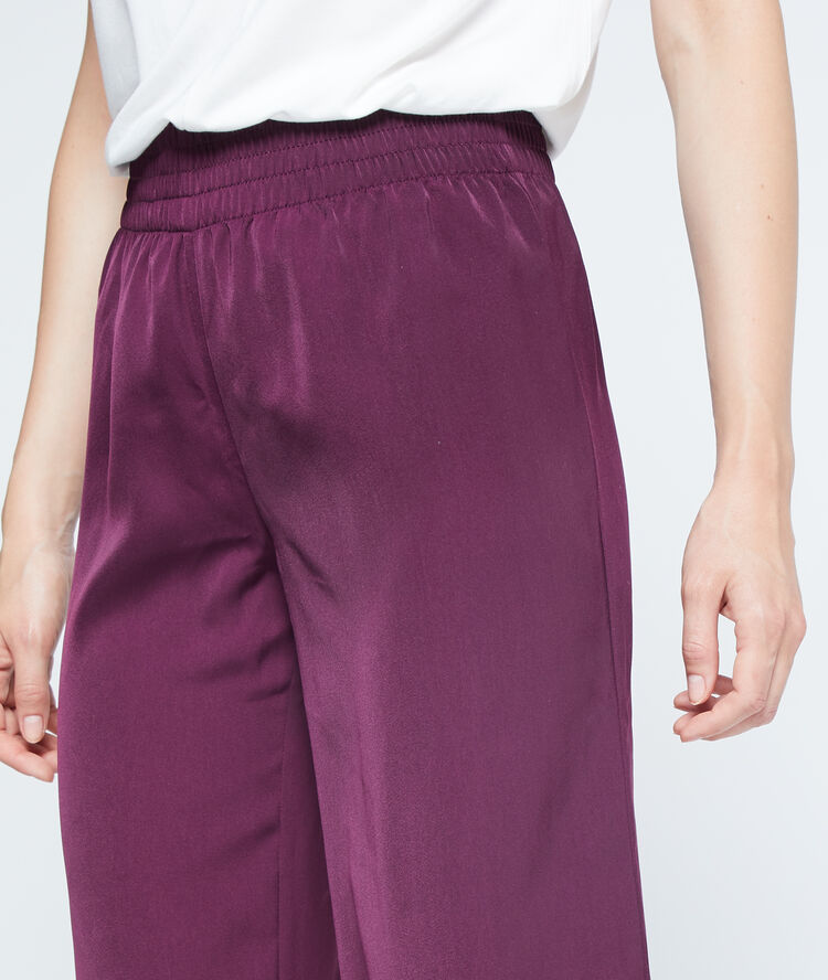 Pantalón recto de satén, cintura elástica violeta.