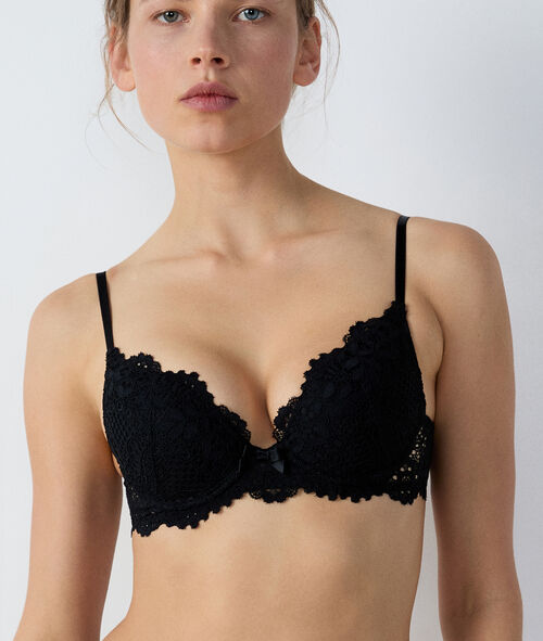 Sujetador push up de encaje floral. Copa A-C Sujetador push up de encaje floral. Copa A-C