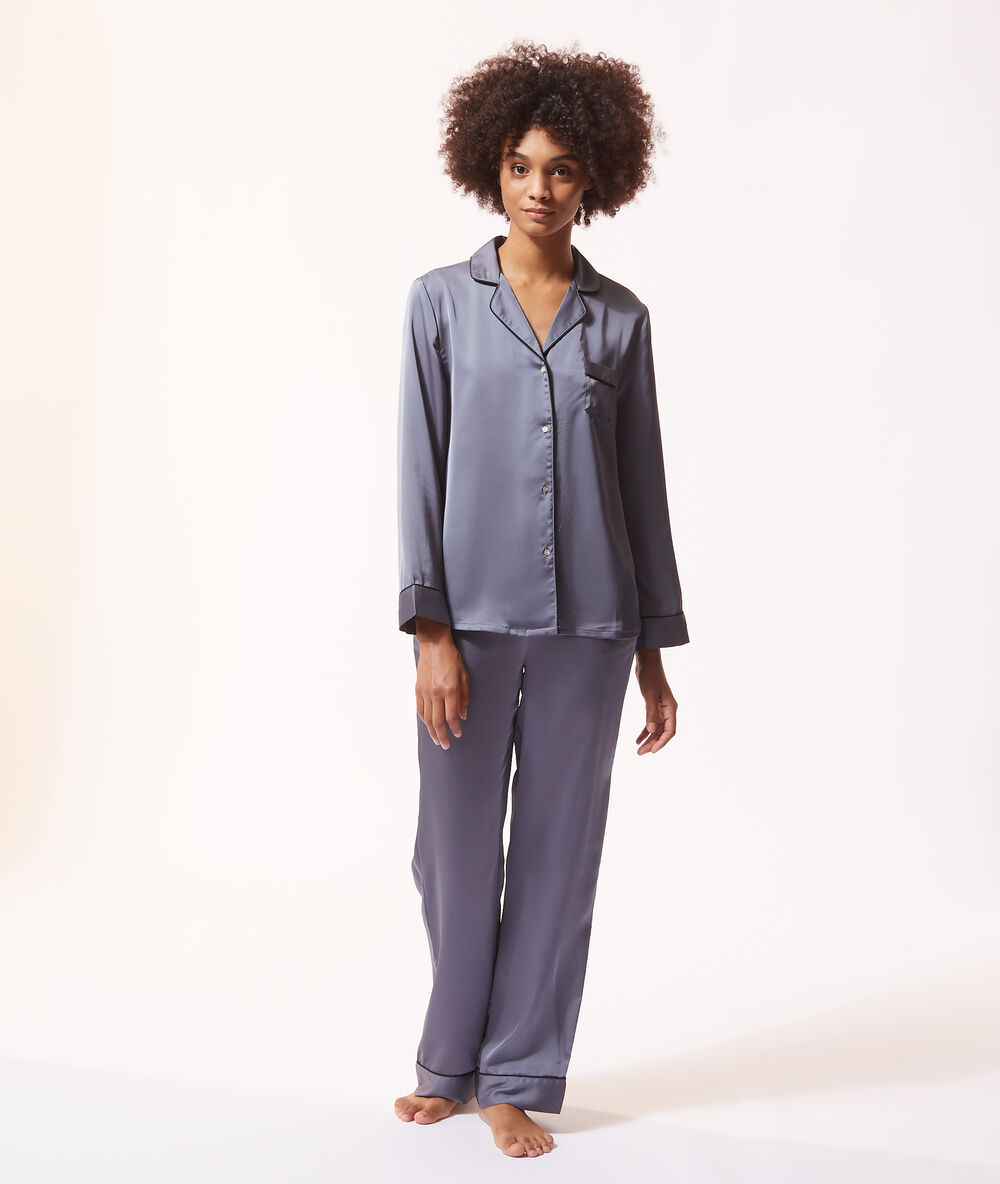 Pantalón pijama de satén azul.