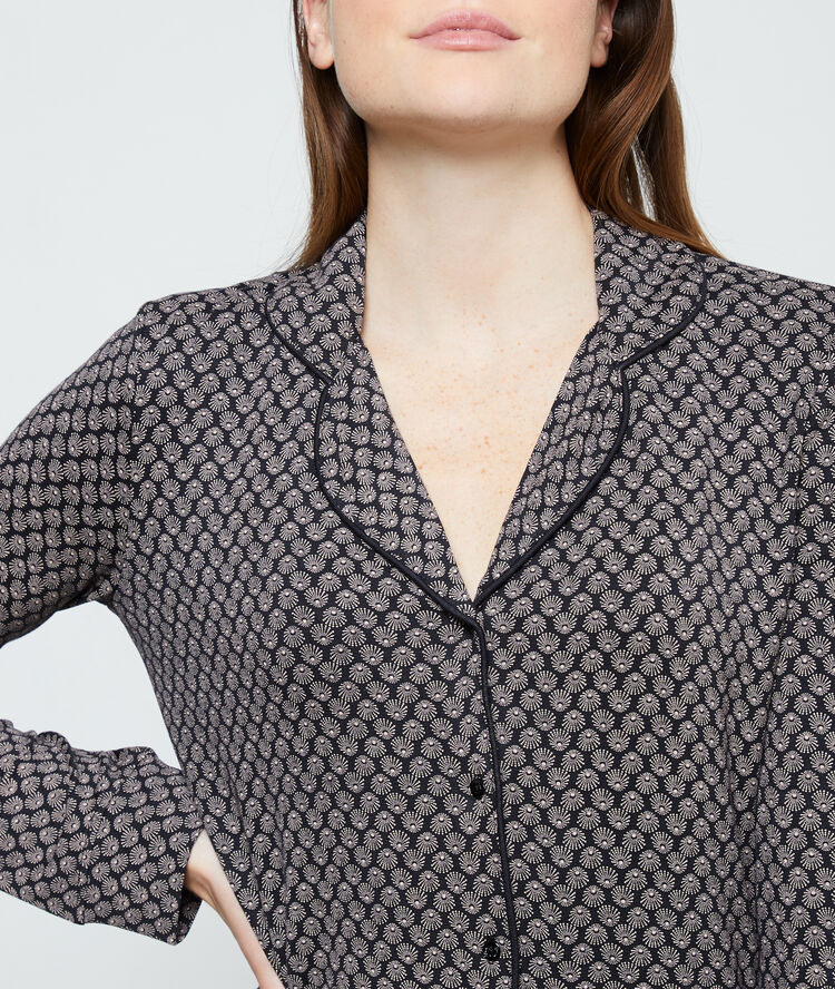 Camisa pijama estampada negro.