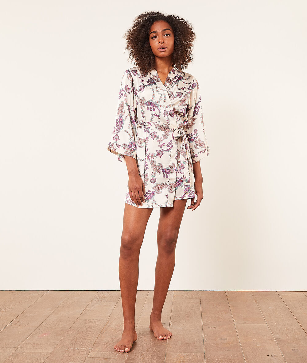 Bata tipo kimono estampada crudo.