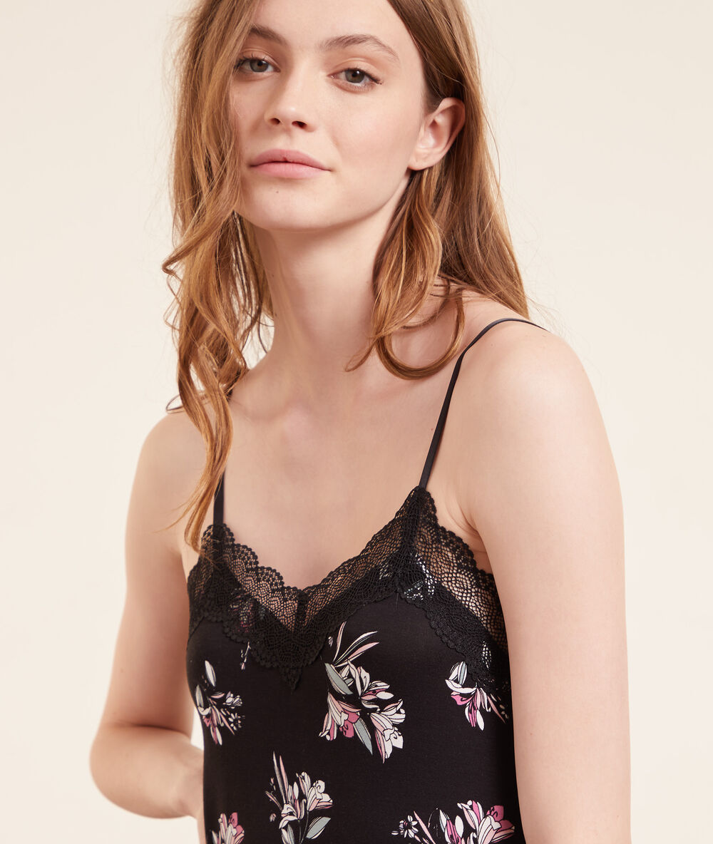 Camisón viscosa, estampado floral negro.