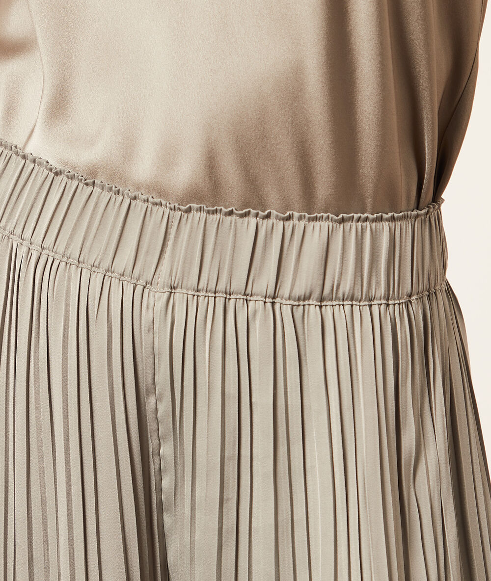 Pantalón ancho plisado arcilla.