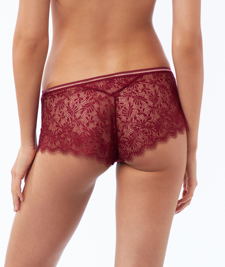 Culote de encaje fino burdeos.