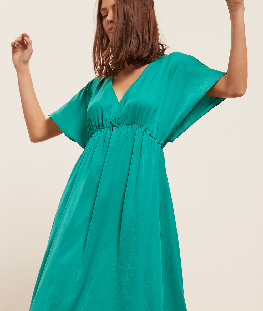 Camisón largo verde.