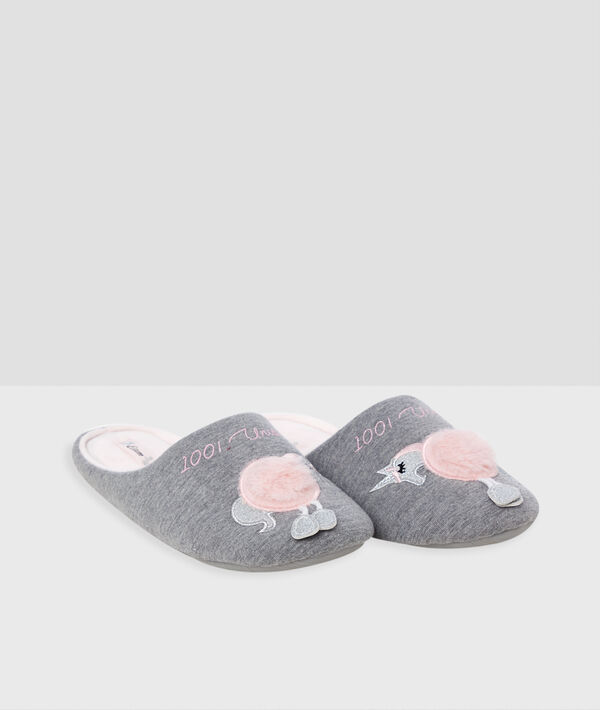 Zapatillas forma unicornio Zapatillas forma unicornio