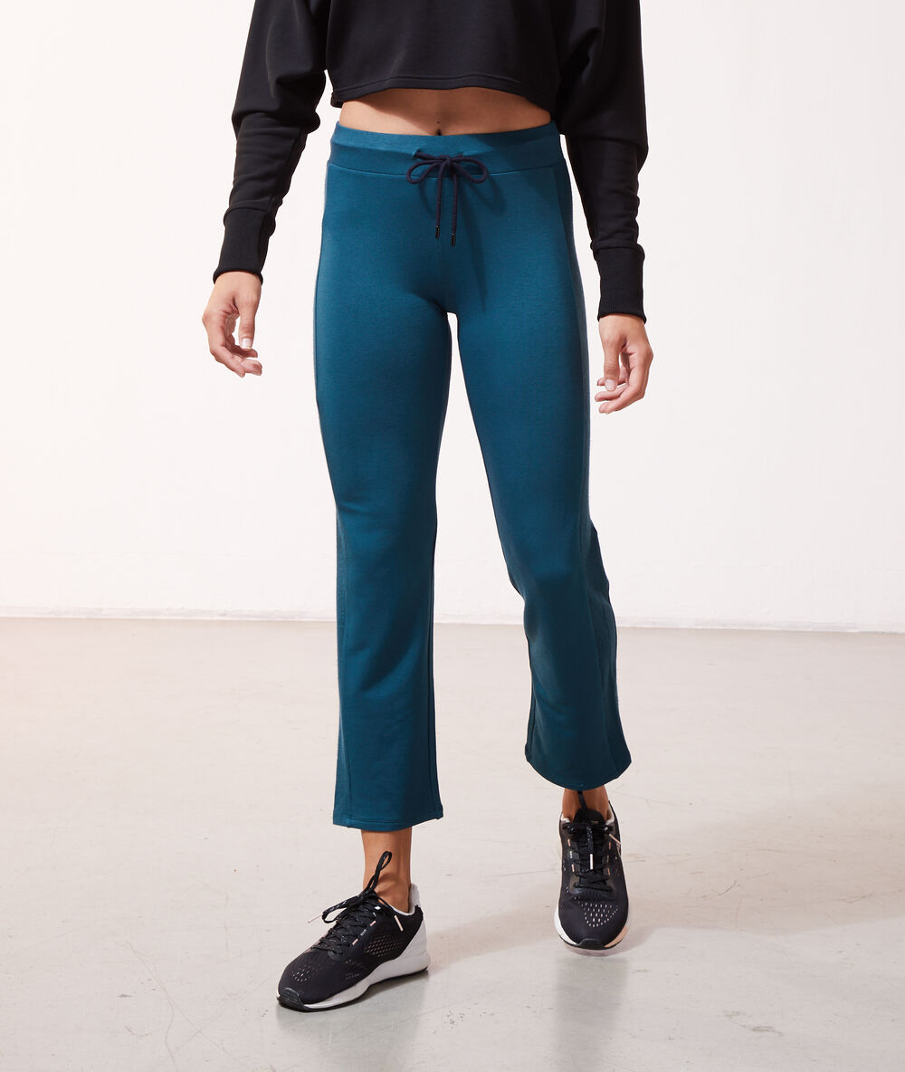 Pantalón deportivo 7/8 verde.