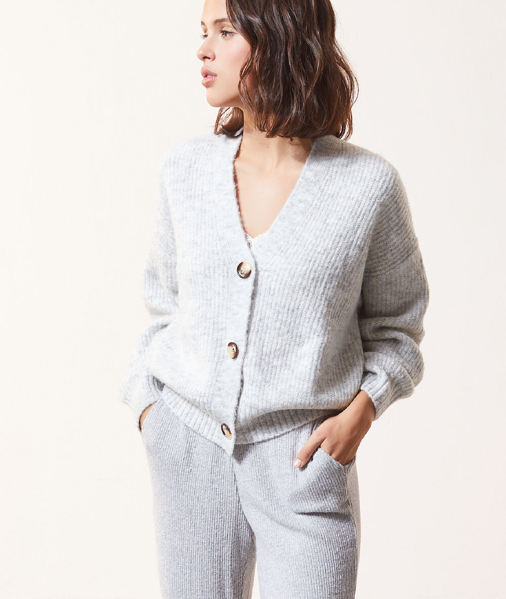 Gilet homewear en maille gris.